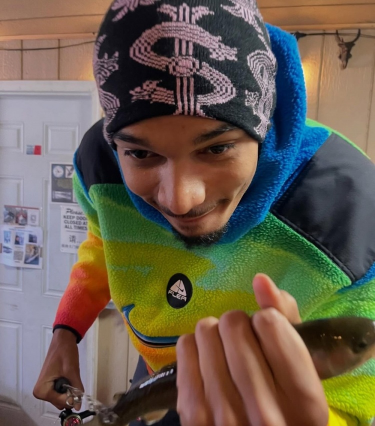 Kaiyun网页版-好有情调！文班亚马晒极光和冰原照：安静祥和